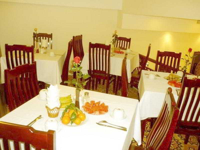 Golden Time Hostel 3 Ханой Ресторан фото